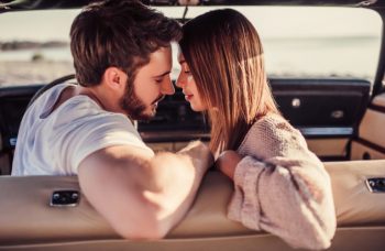 仮交際中のキスはNG！？結婚相談所でスキンシップはどこまで許されるか